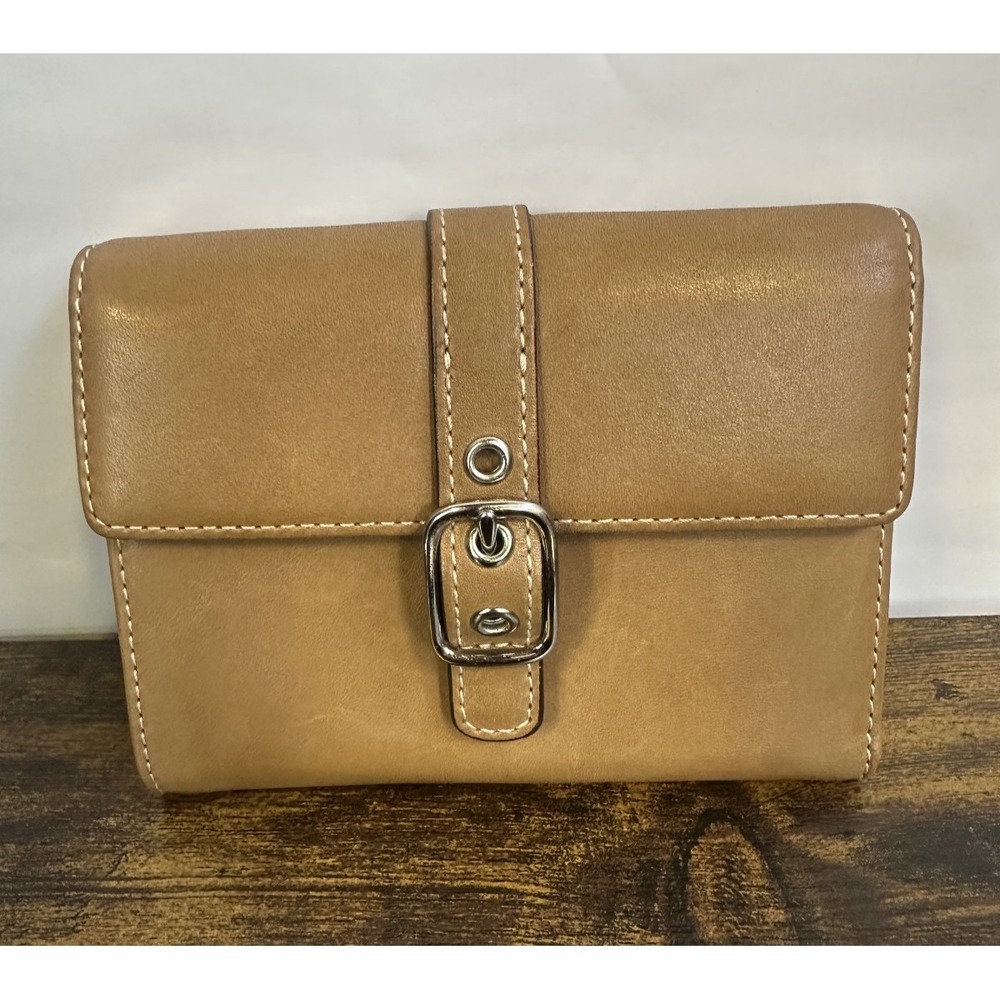 Coach Soho Buckle Trifold Wallet Saddle Brown Leather Deep Red Inner Vintage Y2K - Picture 2 of 16